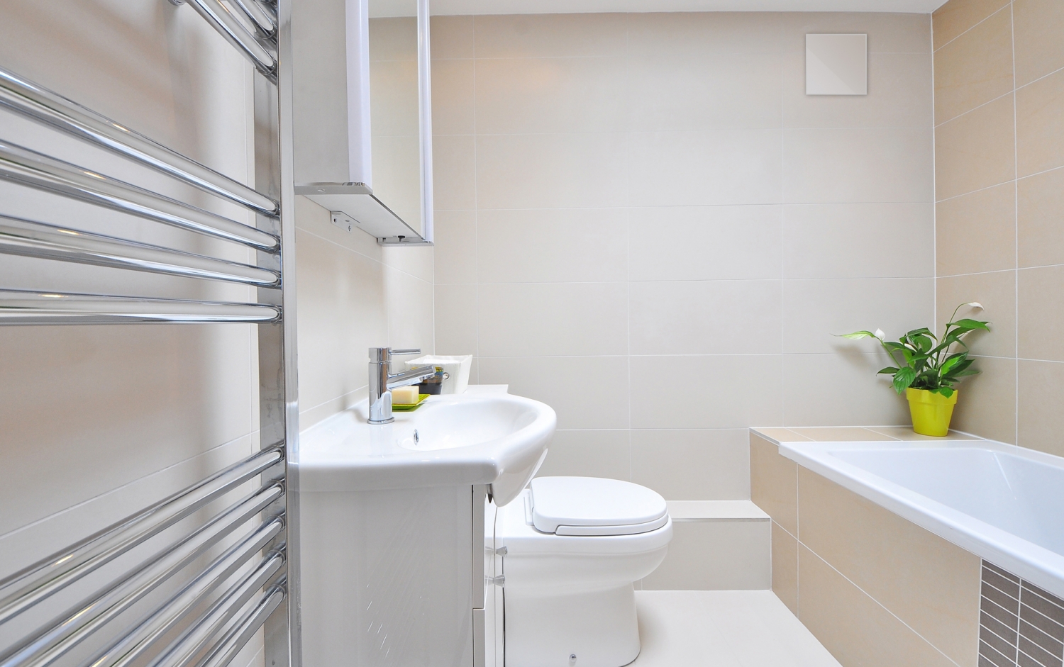 Анемостат со стклянной внешней частью FOZA D 100 мм. Матовое стекло 160х160 мм. Цвет Зеркальный квадратный