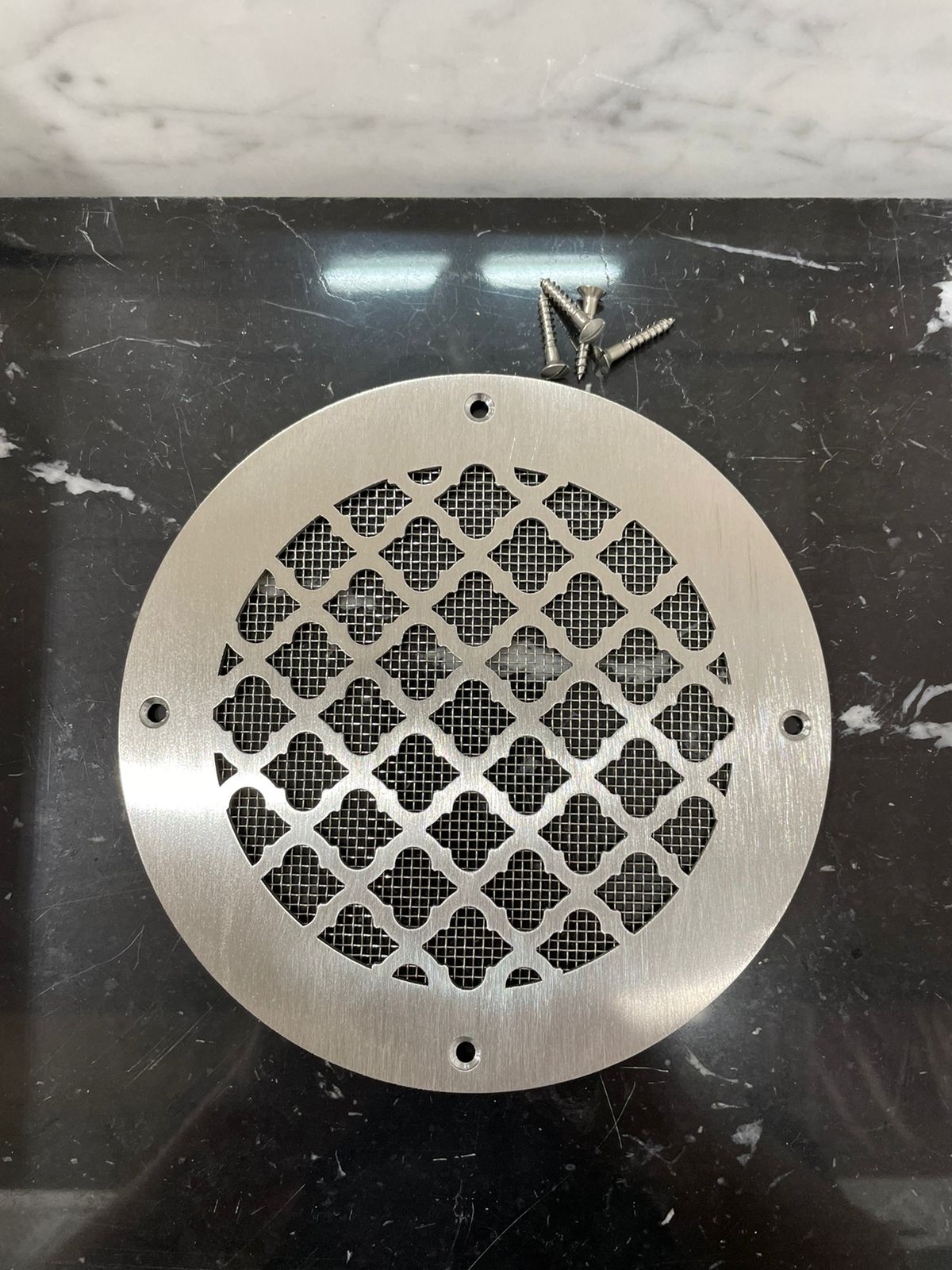 Вентиляционная решетка из нержавеющей стали NR 04 150х150